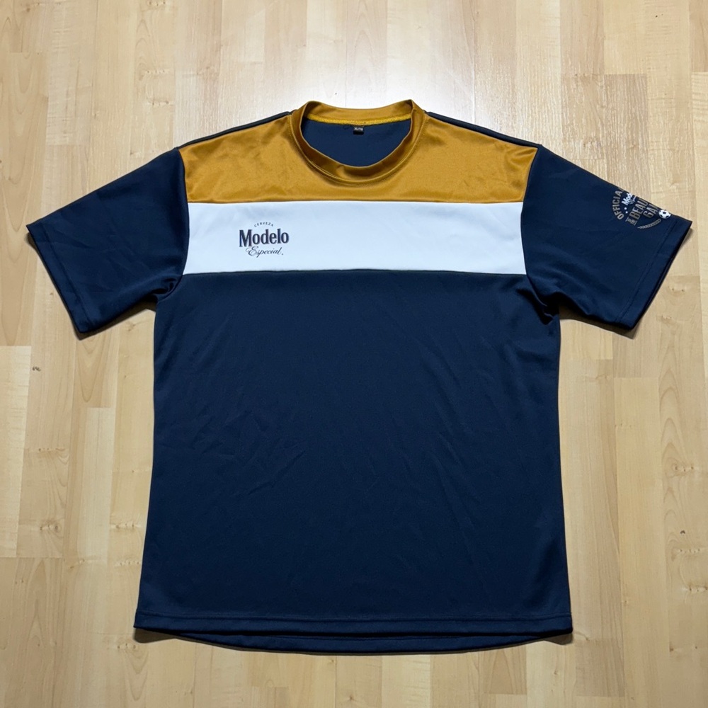 ModelCo Men's Blue and Gold Short Sleeve Tee